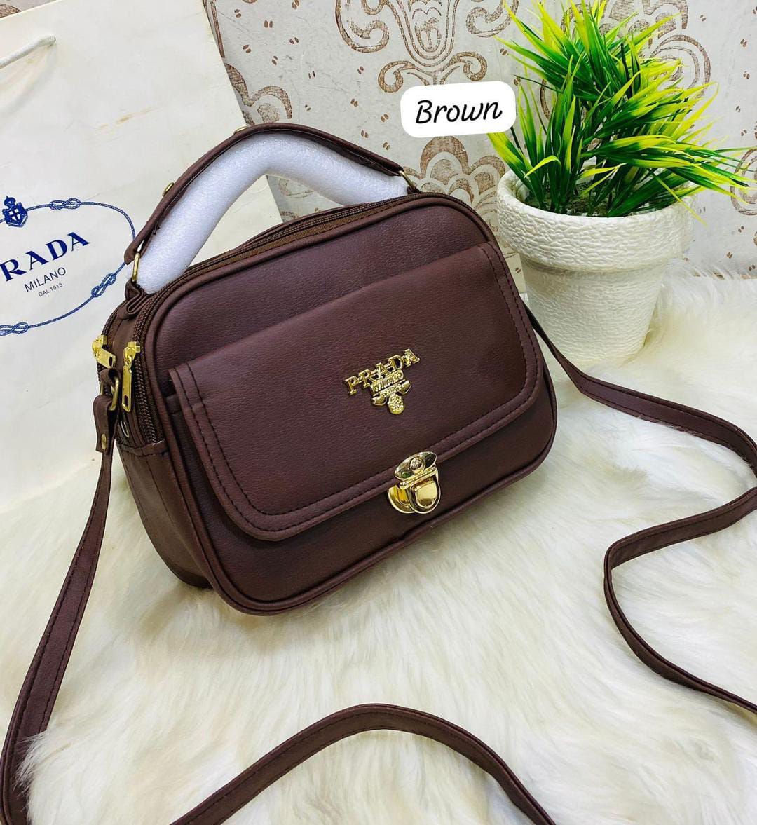 Stylish Women's Crossbody Bag - 1 Pc Brown PU Leather Design